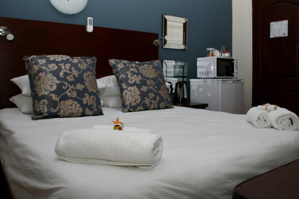 Aalwyns Guesthouse Vanderbijlpark ภายนอก รูปภาพ