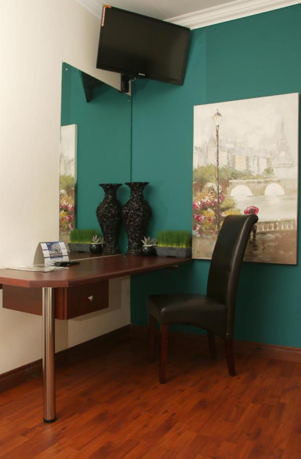 Aalwyns Guesthouse Vanderbijlpark ภายนอก รูปภาพ